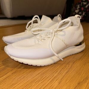 Gloria Vanderbilt Womens Sneakers